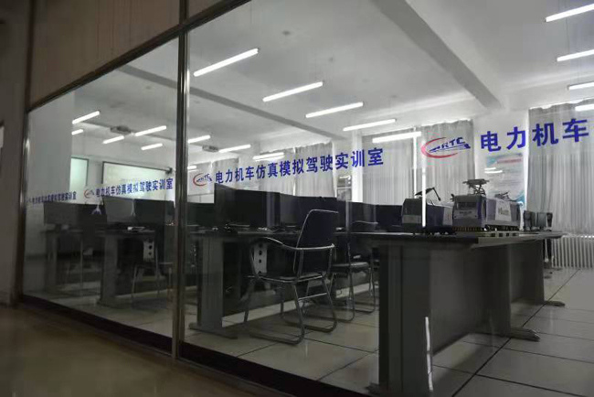 图片23.jpg 图片23.jpg