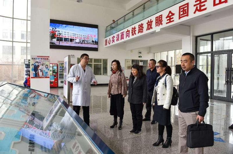 图片2.jpg 图片2.jpg